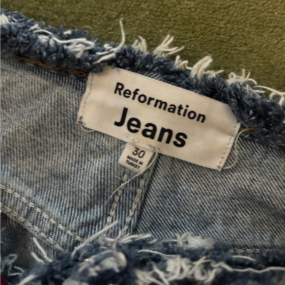 Reformation Cary Mid Rise Cut Off Waistband - Picture 4 of 6